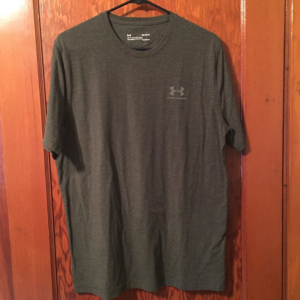Men’s Under Armour Shirt